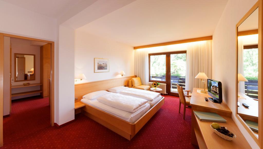 Hotel Thurnergut Tirolo Exterior photo
